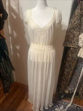Cream Vintage Bridal Nightgown Pleated Maxi Dress
